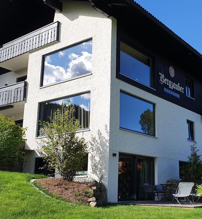 Bergzauber Wohlfuehlchalets - Skipiste - Private Sauna Больстерланг Экстерьер фото