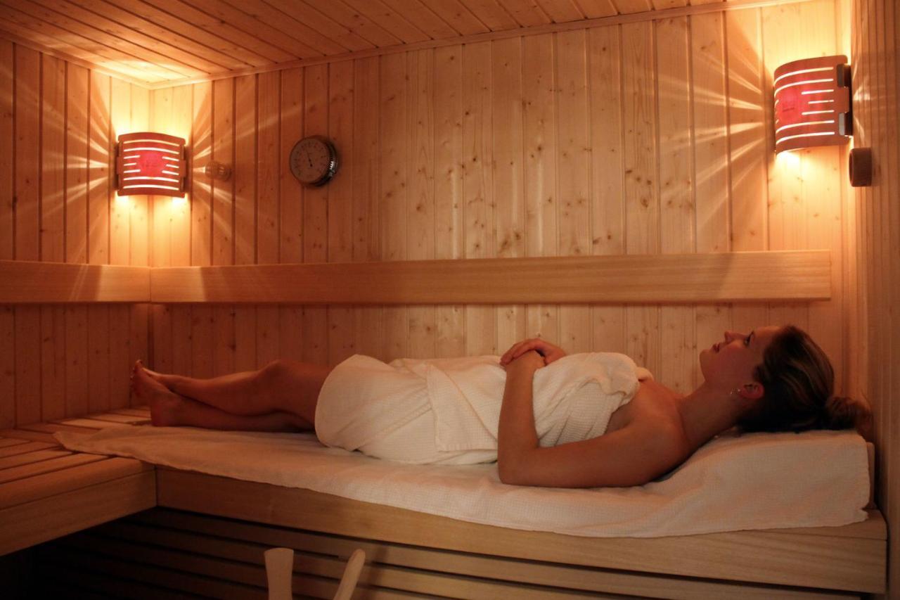 Bergzauber Wohlfuehlchalets - Skipiste - Private Sauna Больстерланг Экстерьер фото